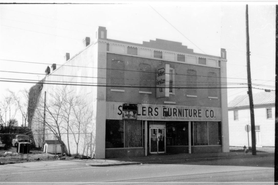 4th Street N - 525 Photo 095.jpg