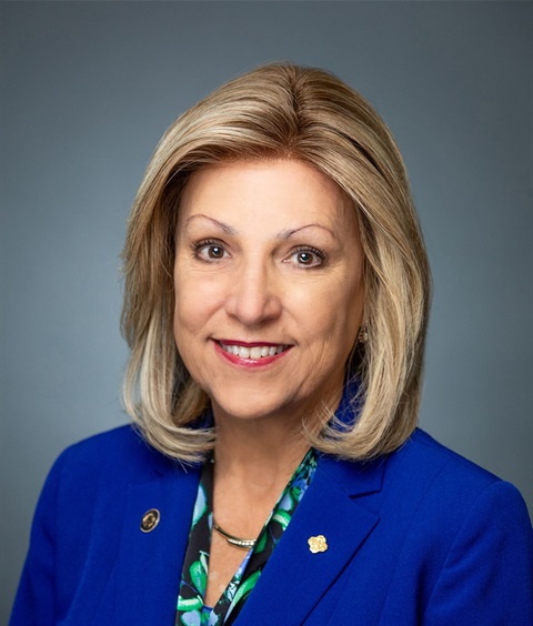 An updated headshot of Councilmember Salette Andrews
