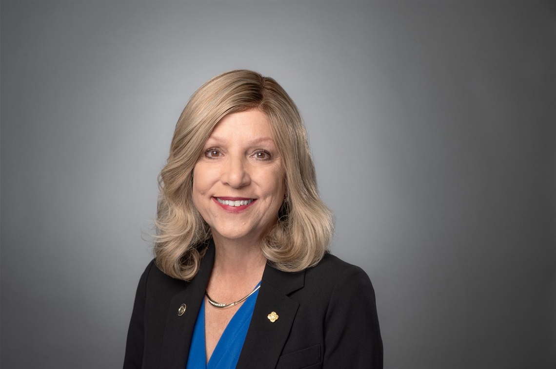 Councilmember Salette Andrews headshot